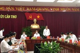 Cần Thơ dự kiến mở lại chợ đầu mối, rạp phim, vận tải công cộng
