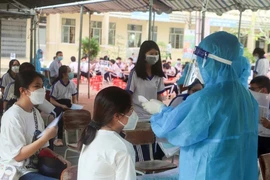 4/13 tỉnh miền Tây vượt mốc 30.000-40.000 ca nhiễm