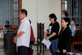 Giảm án cho cựu giám đốc và phó giám đốc tham ô, cố ý làm trái