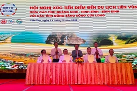 Miền Tây thu hút 30 triệu lượt khách du lịch trong tám tháng 