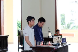 Bị hại chết do ngạt nước, hai bị cáo vẫn bị tội giết người