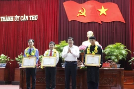 Cần Thơ: 3 năm có 1.315 gương điển hình trong học và làm theo Bác Hồ