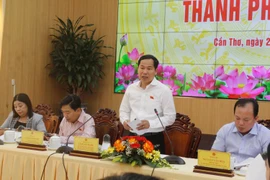 TP Cần Thơ báo cáo đoàn giám sát của Quốc hội về cơ chế đặc thù mới