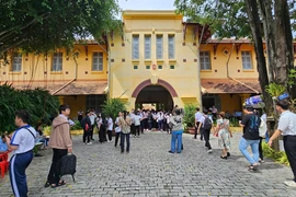TP Cần Thơ: Thiếu giáo viên, nhiều trường 'nợ' giáo viên hàng chục tỉ đồng