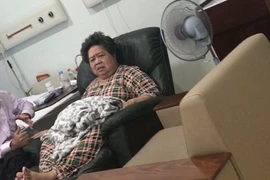 Bà Hứa Thị Phấn vào viện cấp cứu vì huyết áp cao