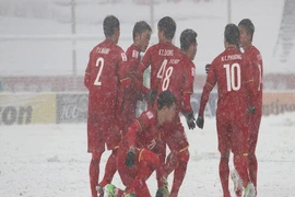 'Cơn mưa' tiền thưởng cho U-23 Việt Nam tiếp tục rơi