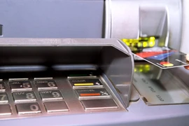Vạch mặt các chiêu của hacker giăng bẫy chủ thẻ