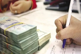 Hàng loạt nút thắt 'trói tay chân' nhà kinh doanh vay tiền