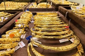 Giá vàng nữ trang, vàng nhẫn tiếp tục tăng mạnh