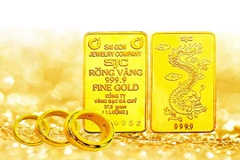 Giá vàng lại tăng dữ dội