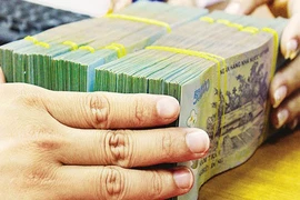 Công ty chứng khoán mạnh tay 'ôm' trái phiếu ngân hàng