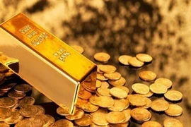 Giá vàng sẽ giảm về mức 74 triệu đồng/lượng khi 4 ngân hàng bán vàng?