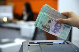 Đầu năm, vay tiền cũng được ngân hàng lì xì