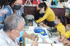 Vàng miếng SJC tăng vọt lên 77,3 triệu đồng/lượng, xô đổ mọi kỷ lục