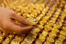 Giá vàng nhẫn 9999 vẫn 'một mình một chợ'