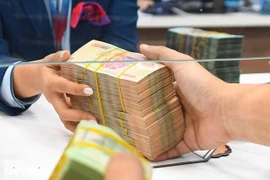 Phó Thống đốc NHNN nói gì về việc huy động vốn tăng trưởng chậm?