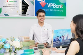 Lãi suất tiền gửi tiếp tục tăng mạnh