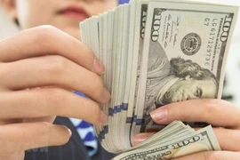 Giá đôla chợ đen đã tăng hơn 1.000 đồng