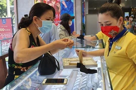 Người mua vàng 9999 đang kiếm lời đậm 