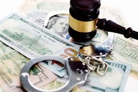 Chuyển tiền điện tử từ 500 triệu phải báo cáo giao dịch đáng ngờ