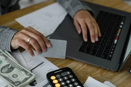 Doanh nghiệp xuất khẩu gặp khó vì tỉ giá 