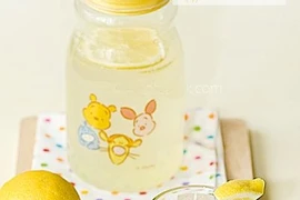 Vì sao nên uống nước chanh ấm mỗi sáng?