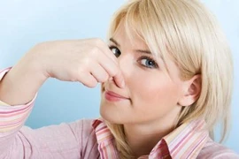10 mẹo xử lý nhanh cơn nấc cụt