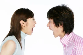 Bí quyết né đòn vũ phu của chồng