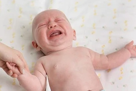 Con sống thực vật vì mẹ vắt tắc vào miệng