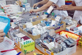 Yêu cầu làm rõ vụ bán thuốc BHYT trị ung thư ra thị trường