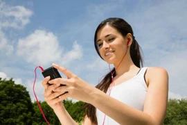 Tác hại do nghe tai phone