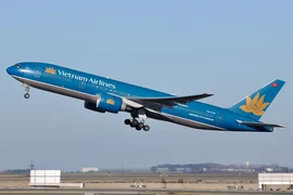 Chậm thông báo trễ chuyến: Vietjet, Vietnam Airlines bị phạt 30 triệu đồng