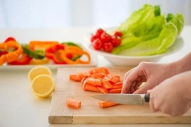 10 dấu hiệu mất cân bằng dinh dưỡng