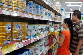 Sữa cho trẻ dưới 2 tuổi sẽ giảm 4% từ 25-4