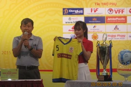 Đi trong vòng loại World Cup và SEA Games 