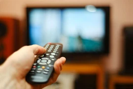 Xem tivi làm tăng nguy cơ tử vong, tự tử