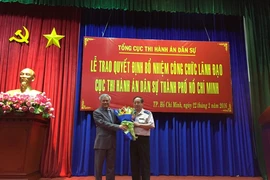 Nhân sự mới