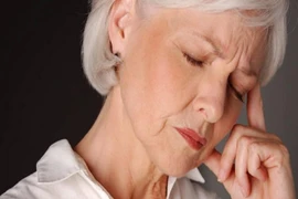 10 dấu hiệu sớm cảnh báo bệnh Alzheimer