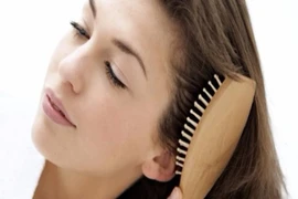 Cách chọn lược phù hợp cho từng loại tóc
