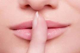 5 cách vô cùng đơn giản giúp bạn có đôi môi căng mọng