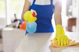 Tử vong sau khi lau bếp do ngộ độc chất tẩy rửa