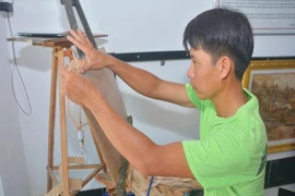 Về miệt thứ Kiên Giang ngắm tranh vỏ tràm độc đáo