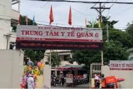 TP.HCM: Bác sĩ khám sức khỏe học sinh khi chưa có chứng chỉ hành nghề
