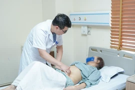 Cụ bà 74 tuổi có 2 bàng quang