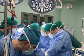 Báo động đỏ cứu sống nhiều bệnh nhân nguy kịch dịp nghỉ lễ 30-4 và 1-5