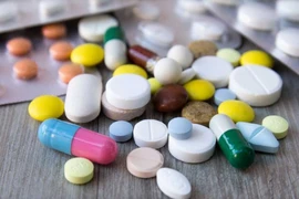 Tại sao nhiều người nói uống thuốc tây nóng trong người?
