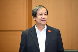 Học sinh nhà giàu có cần hỗ trợ, miễn học phí không?