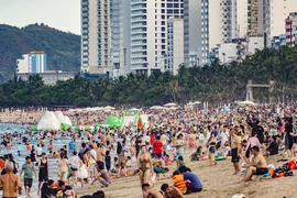 Tết Đoan ngọ 5-5, đến Nha Trang tham gia ngày hội toàn dân tắm biển