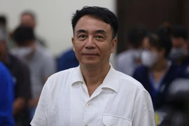 Hoãn phiên tòa phúc thẩm vụ cựu cục phó Cục Quản lý thị trường Trần Hùng kêu oan