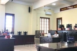 Tan nát trái tim nhưng 100 triệu đồng thì vẫn chưa mất hẳn